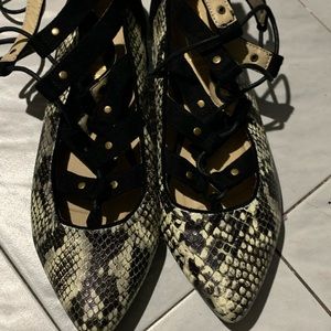 Snake skin print lace up flats